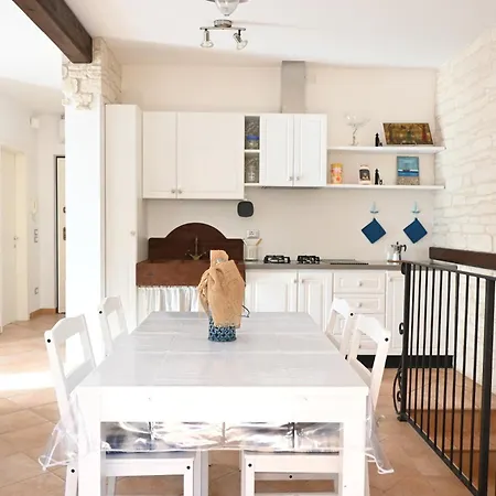 S377- Sirolo, Ampio Bilocale Con Giardino Apartamento *